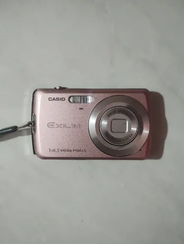 Câmera digital Casio Exilim EX-Z37 (rosa) 14mp