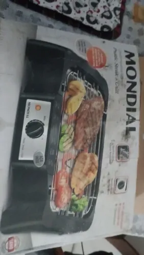 Vendo churrasqueira elétrica,usei apenas duas vezes ,ZAP *