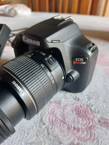 camera canon t100 