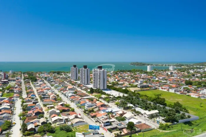 Apartamento em condomínio clube, próximo do Beto Carreiro em Penha Pronto para Morar!