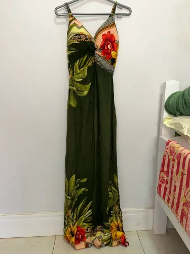 vestido longo verde florido 