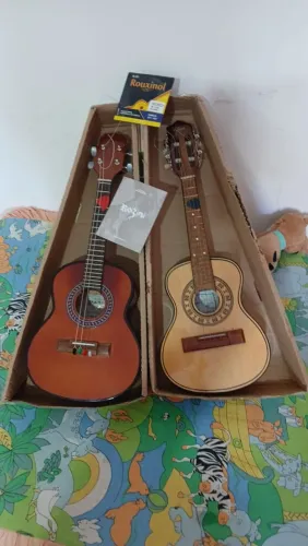 Vendo ou troco dois cavaquinho novos na caixa por banjo!!