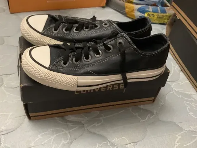 AllStar Converse preto couro