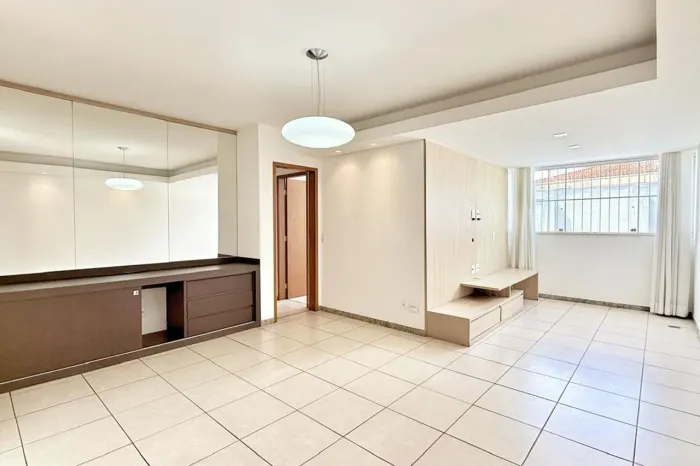 Apartamento à Venda - Calafate, 3 Quartos, 80 m2