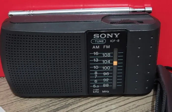 Radio Sony ICF-8