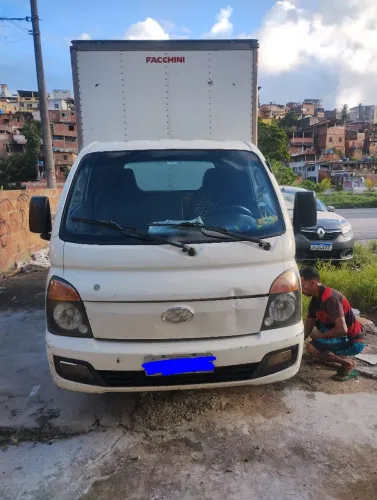 Caminhão HR 2015/2016