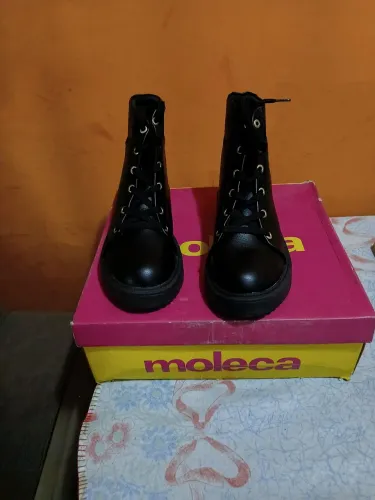 Bota moleca.