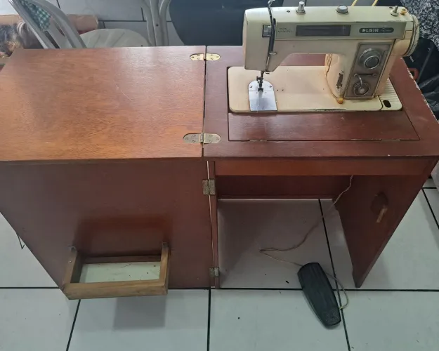 Máquina de costura