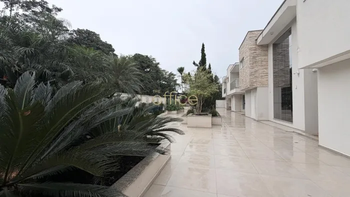 Casa em condomínio bairro América