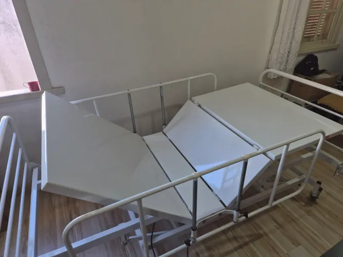 Cama hospitalar eletrica