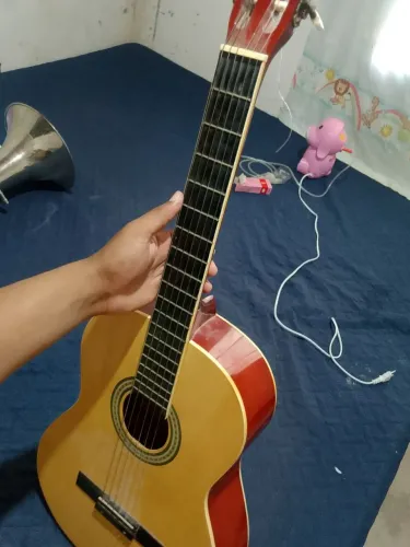 Violão Harmonics, super conservado sem nenhum defeito! 500,00
