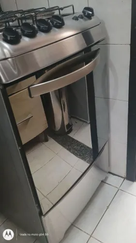 VENDE -SE FOGÃO ELECTROLUX INOX.