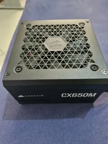 Fonte Corsair CX650M