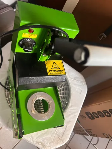 Seladora de copo/ sobremesa 220w com berço 100g