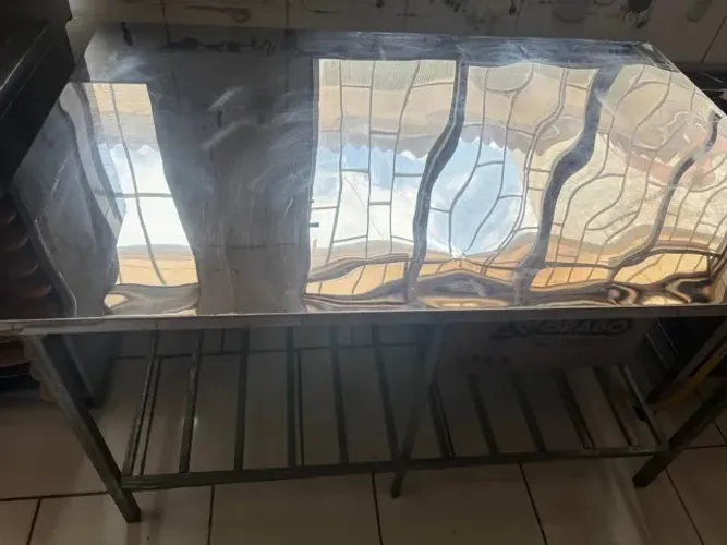 Mesa de inox Reforçada