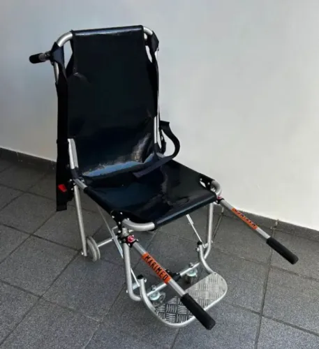 Cadeira de rodas dobrável