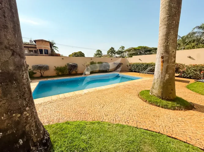 Casa 04 quartos e com piscina à venda no bairro Jardim Nova York, Araçatuba/SP