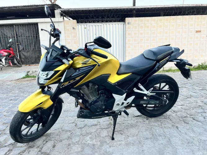 Honda CB 300F Twister