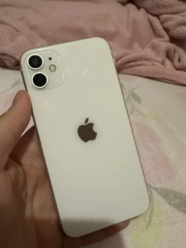 iPhone 11 - 64GB - Branco