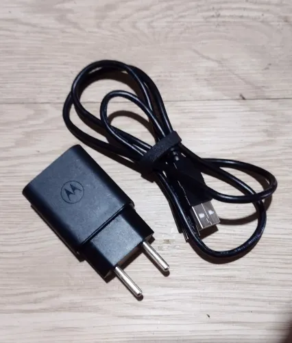 Carregador Motorola Original <br>Está perfeito! <br>R$20.00 para HOJE!