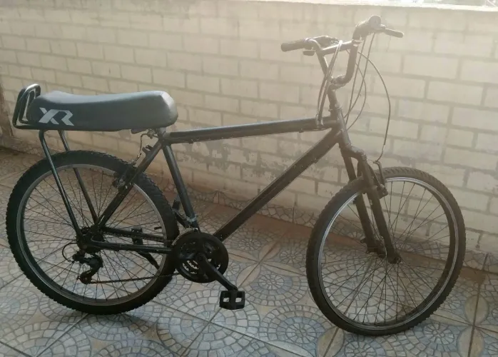 Bicicleta Aro 26 Quadro de Alumínio (Estilo Caloi / XR) - Leve e Resistente