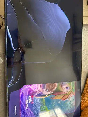 Televisão TCL QLED 4k 55? 55P7K quebrada
