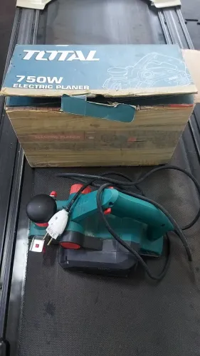 Vendo Plaina Elétrica Total 750w