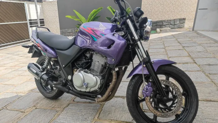Honda Cb500 ano 1999 moto impecável