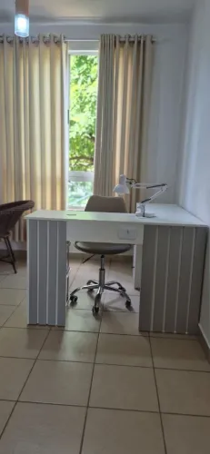Mesa para manicure e nail designer