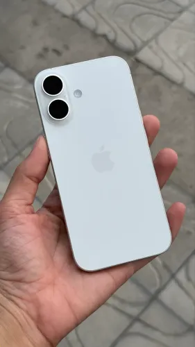 IPHONE 16