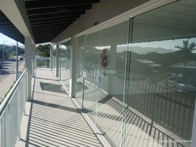 Sala Comercial para Locação no Bairro Grama, Garopaba