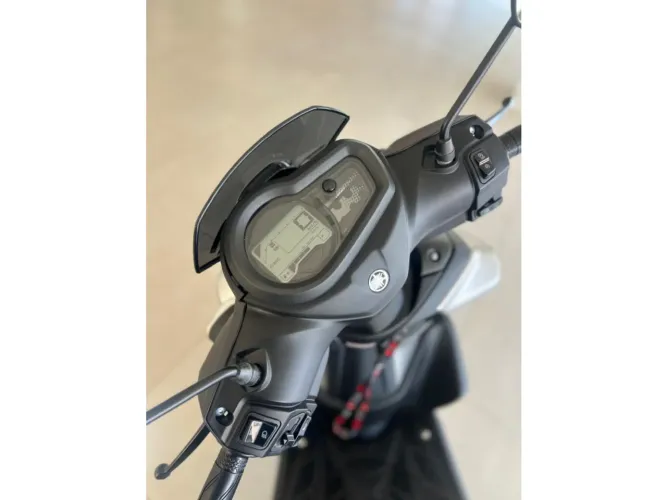 Yamaha Ray zr hybrid connected 2027