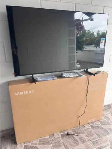 TV SMART SAMSUNG 50" Crystal 4K UHD