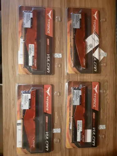 Memoria RAM Team Group T-Force Vulcan, 8GB (4x8 - Totalizando 32GB), DDR4, 3200MHz, C16