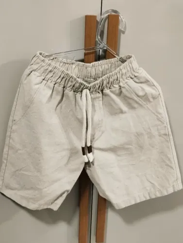 Bermudas 06 anos 30 reias cada