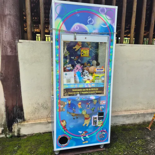 Maquina de pelucia