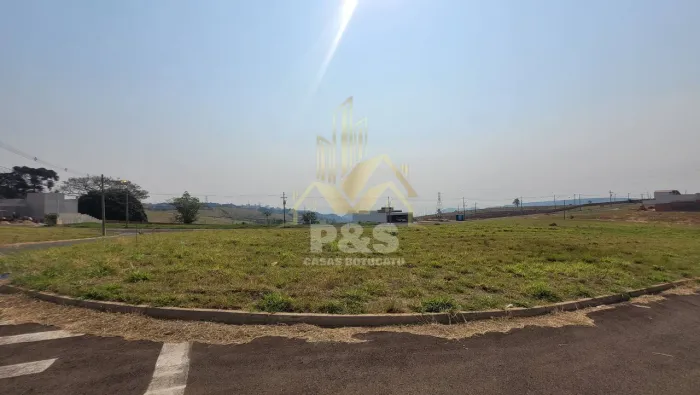 Terreno de esquina no Condomínio Mirante da Serra I, com 342 m².