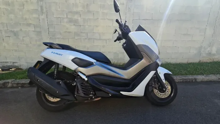 Yamaha NMAX 160cc (2017/2018) - Branca - ABS nas Duas Rodas - Excelente Estado