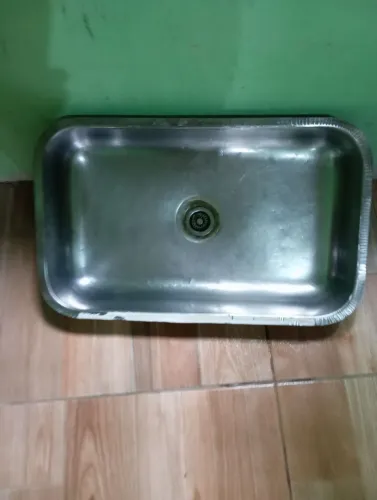 Cuba inox D pia de cozinha 180 reais 