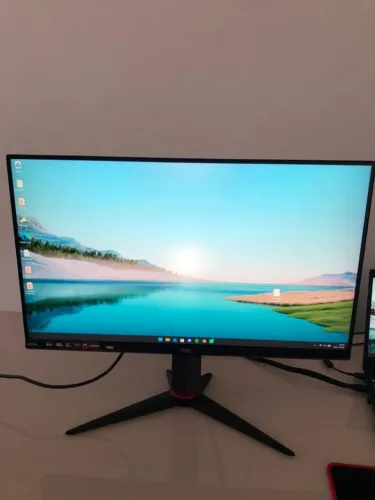 Monitor Gamer AOC com tela de 27" 165Hz resolução Full HD