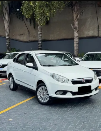 Fiat Grand Siena Essence 1.6 Flex 16V 2016