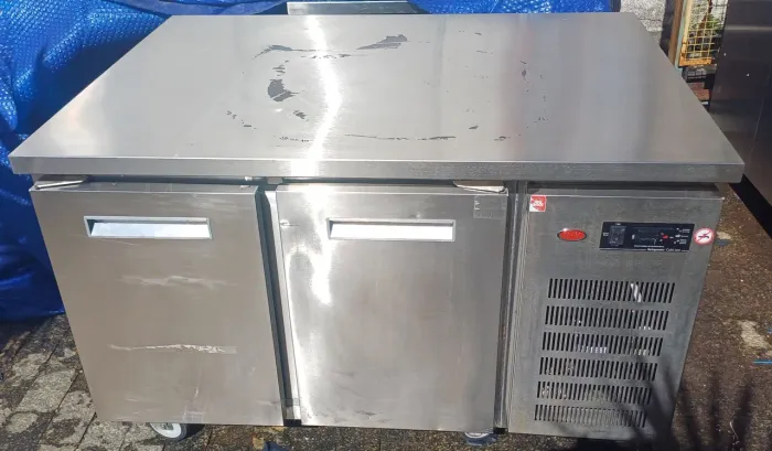 Balcão refrigerado Central 02 portas Cozil