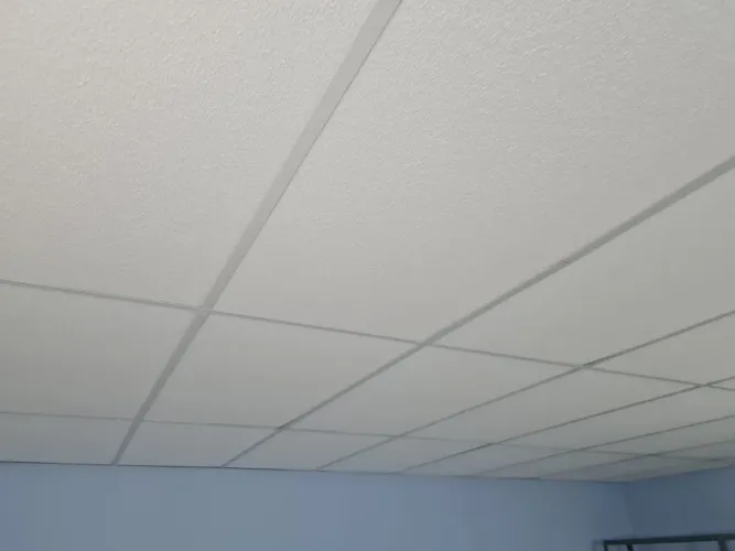 Forro removível isopor e mineral