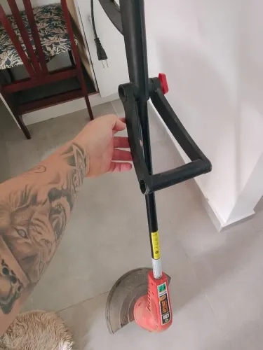 Vendo máquina de cortar grama voltagem 110