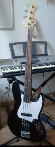 Fender Jazz Bass Squier 4 cordas contrabaixo eletrico