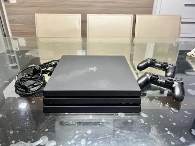 PLAYSTATION 4 PRO | 2 controles | Uníco Dono