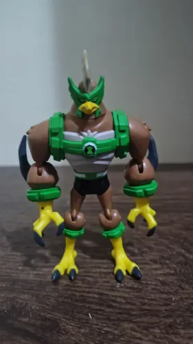 Cocoricóide Ben 10 Omniverse Bandai Usado
