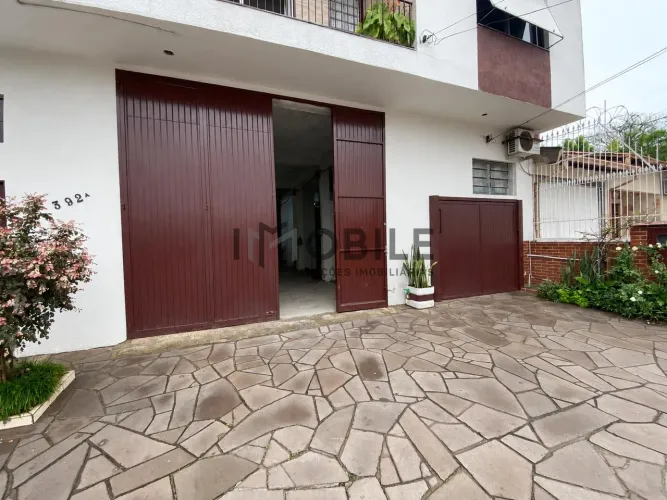Depósito em Sarandi, Porto Alegre | 330m² para Locação