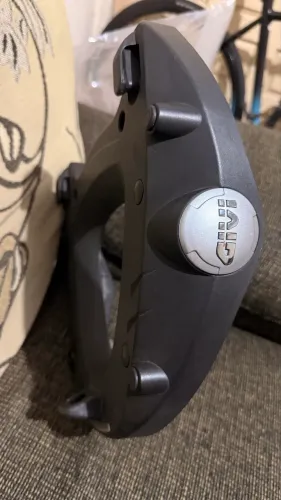 Suporte Medalhão Givi Original