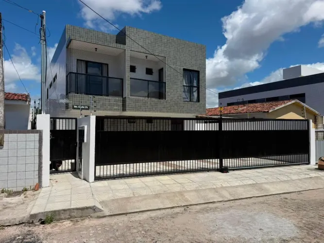 Apto pronto p/ morar Térreo de 3 qts com área em U